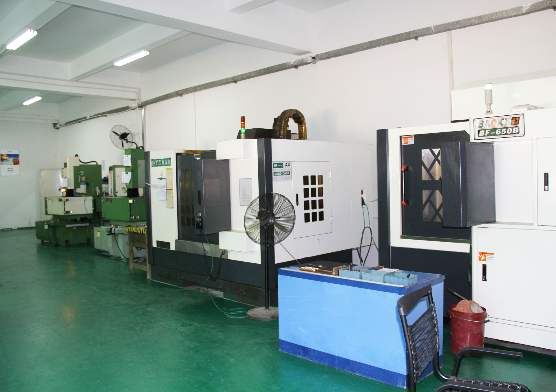 Mold Manufacturing Workshop